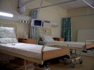 Resized - Hospital_Beds_by_JohnMKimmins